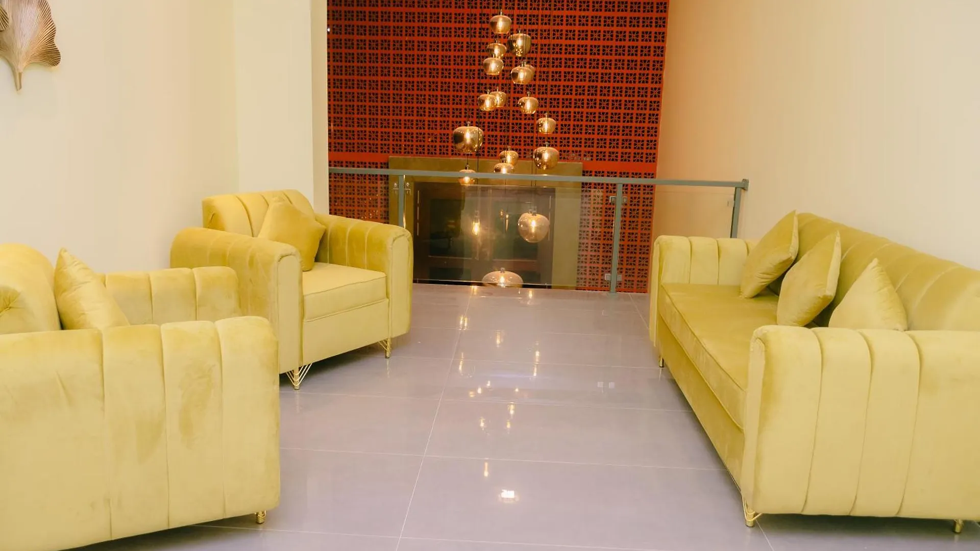 Ranowell Hotel نيجومبو